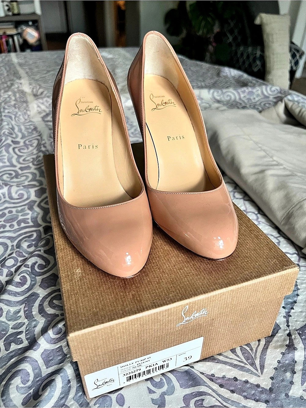 Christian Louboutin Dolly Pump 85 Nude Patent Red Sole Heels 39